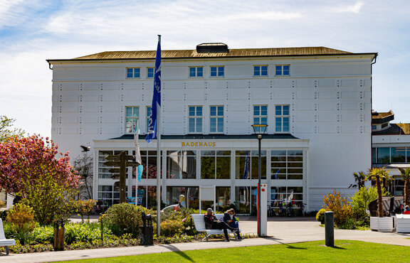 Außenansicht des Badehaus Norderney