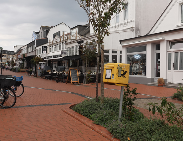 Briefkasten an der Raumfabrik auf Norderney