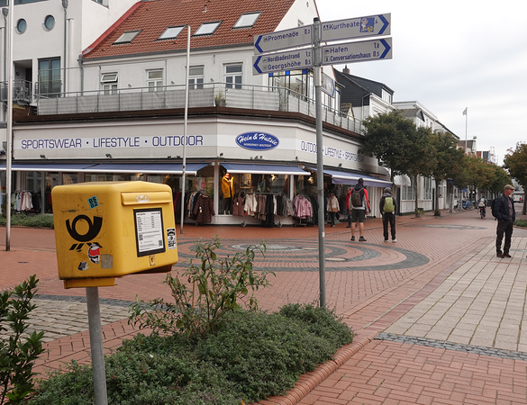 Briefkasten an der Raumfabrik auf Norderney